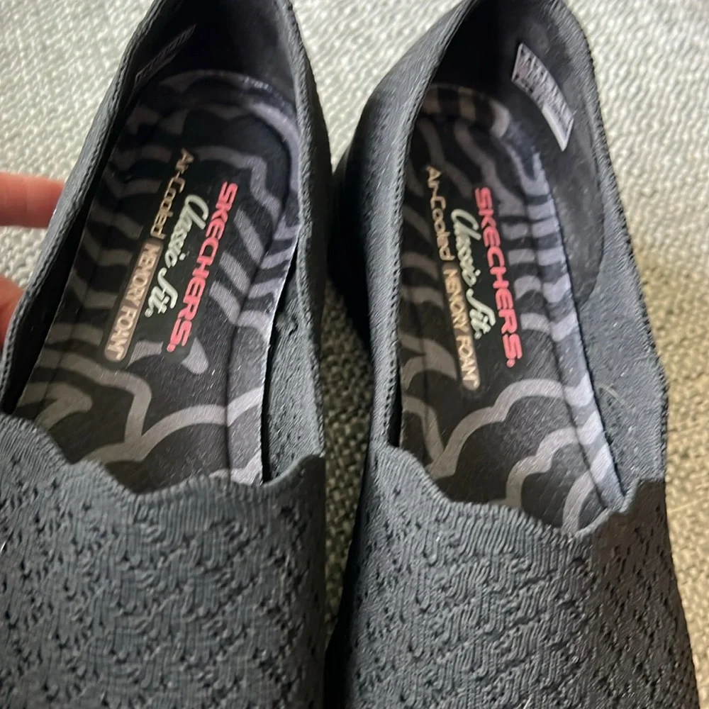 Skechers Women's Seager - Stat - Scalloped Collar, Knit Slip-on  Size 9 NWOT - Picture 9 of 9